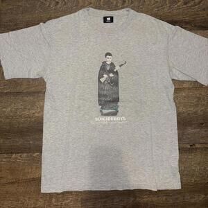 Sing Me a Lullaby My Sweet Temptation Grey T-Shirt x G59